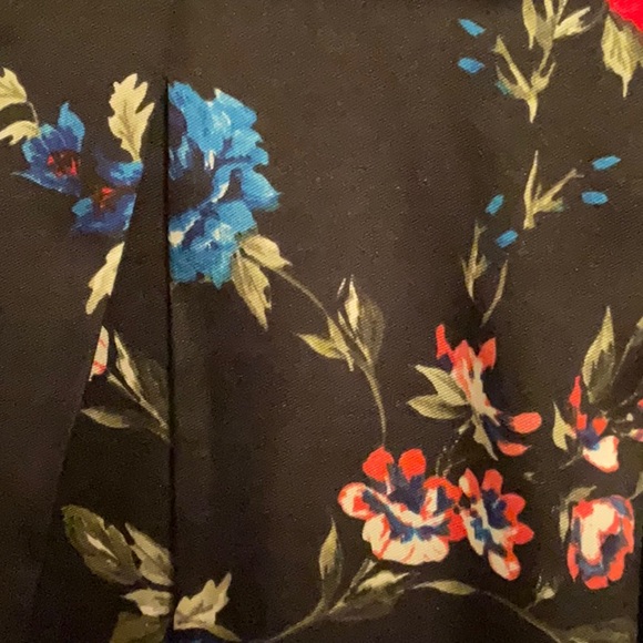 B. SMART Juniors Dress  Black Red Blue Floral. A-Line with small flare. Size 1 - Picture 6 of 7